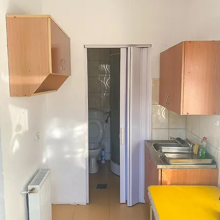 Central Tiny * Bükreş