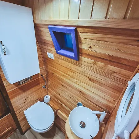 Chalet Central Tiny Bucarest