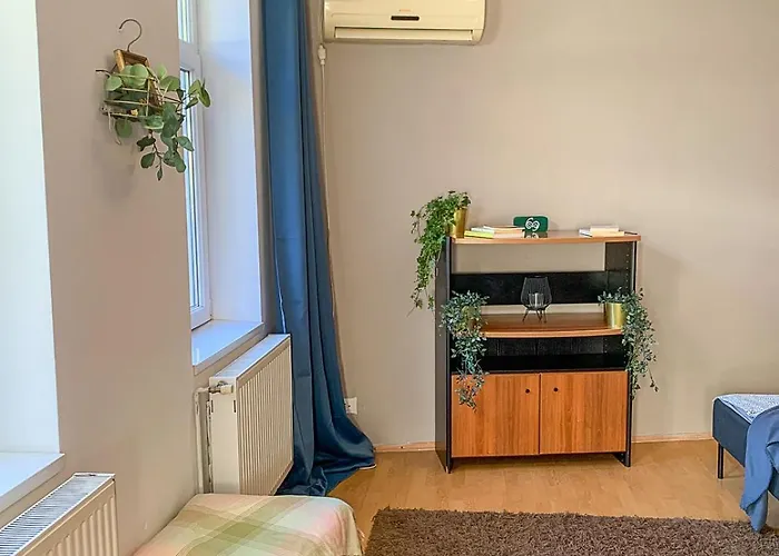 Central Tiny Bükreş