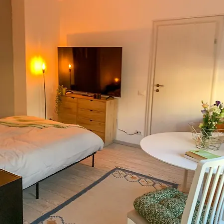 Central Tiny * Bucureşti