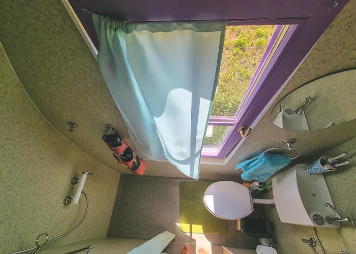 Central Tiny * Bukareszt